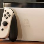 oled-model-photo-01_Source-Nintendo_crop